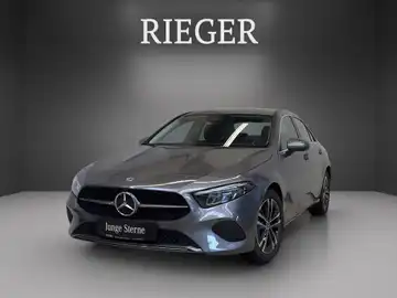 MERCEDES-BENZ A 180 (1/24)