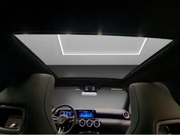 MERCEDES-BENZ A 180 (21/26)