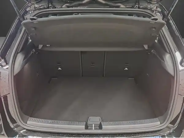 MERCEDES-BENZ A 180 (11/26)