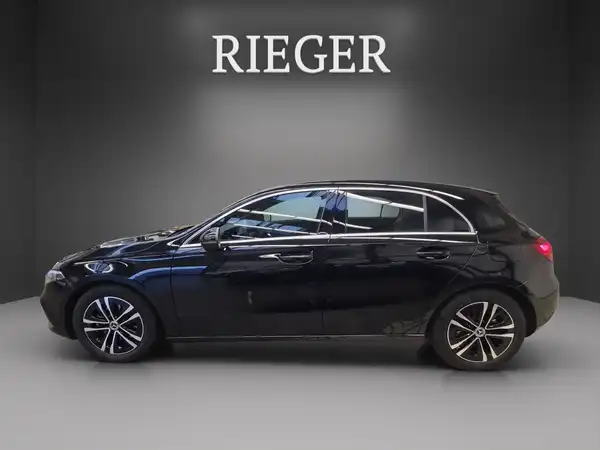 MERCEDES-BENZ A 180 (5/26)