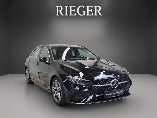 MERCEDES-BENZ A 180 (3/25)