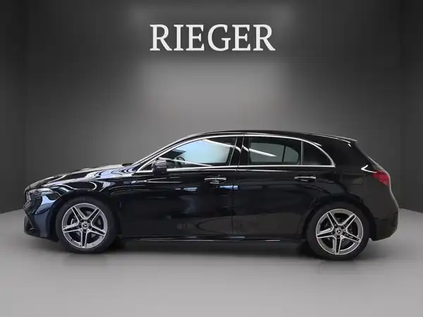 MERCEDES-BENZ A 180 (5/25)