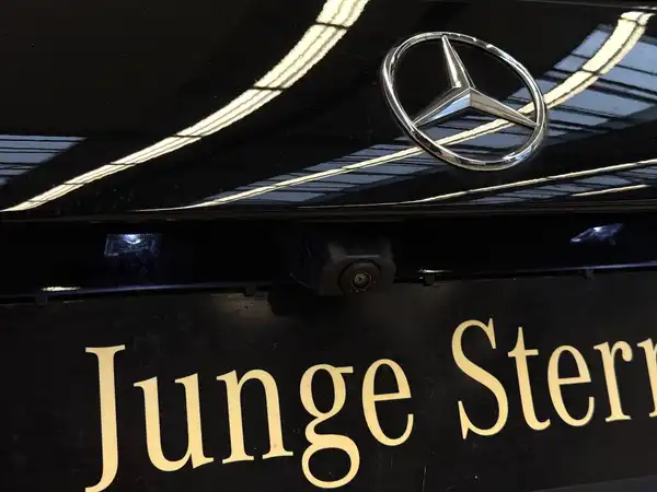 MERCEDES-BENZ A 180 (16/24)