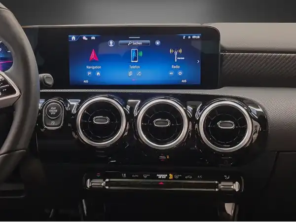 MERCEDES-BENZ A 180 (17/25)