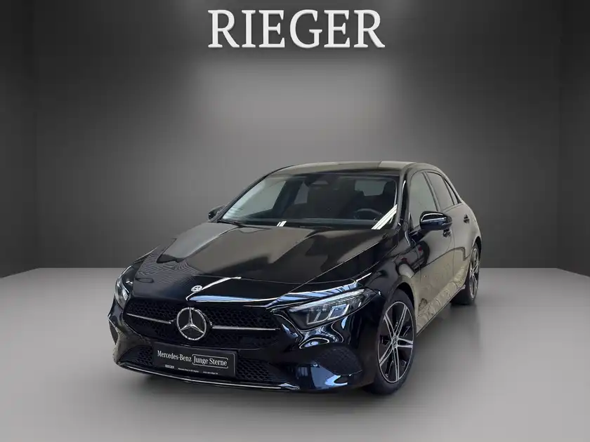 MERCEDES-BENZ A 180 (1/25)