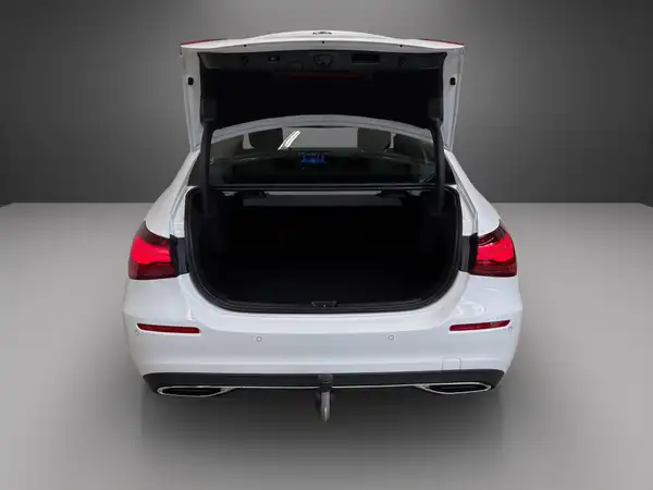MERCEDES-BENZ A 180 (12/25)