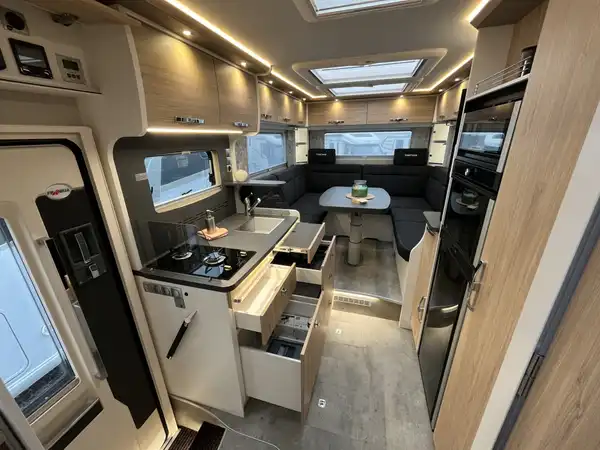 FRANKIA I 740 (27/31)