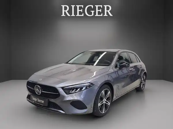 MERCEDES-BENZ A 180 (1/23)